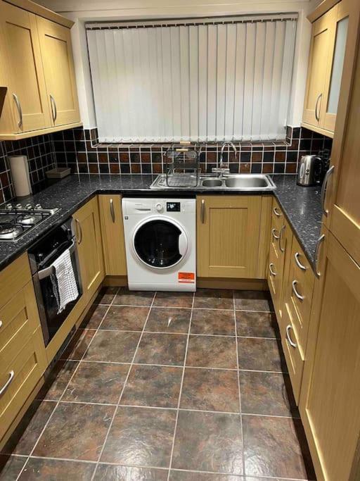 Vakantiehuis House In Heald Village Manchester
