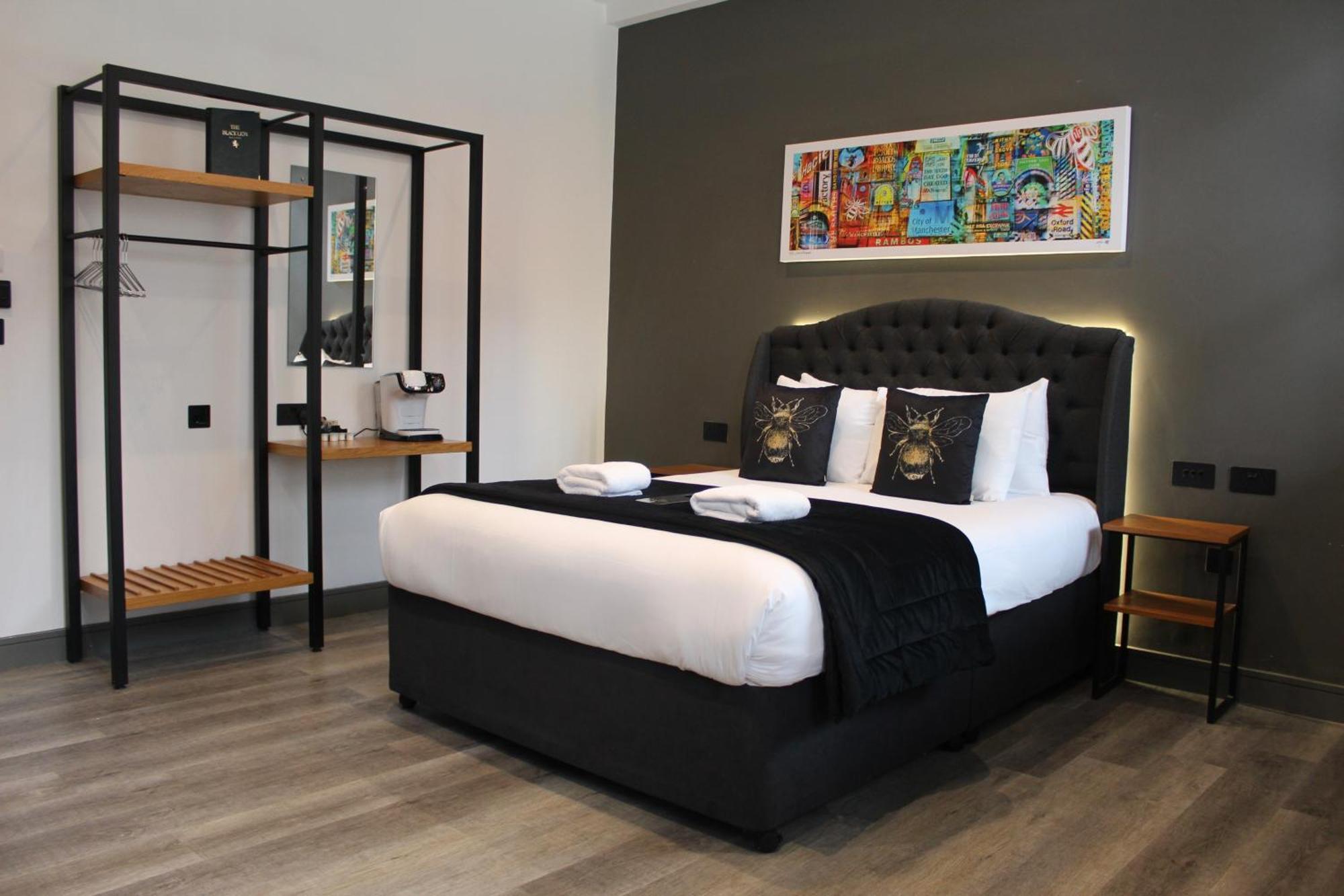 Black Lion Bed & Breakfast Manchester