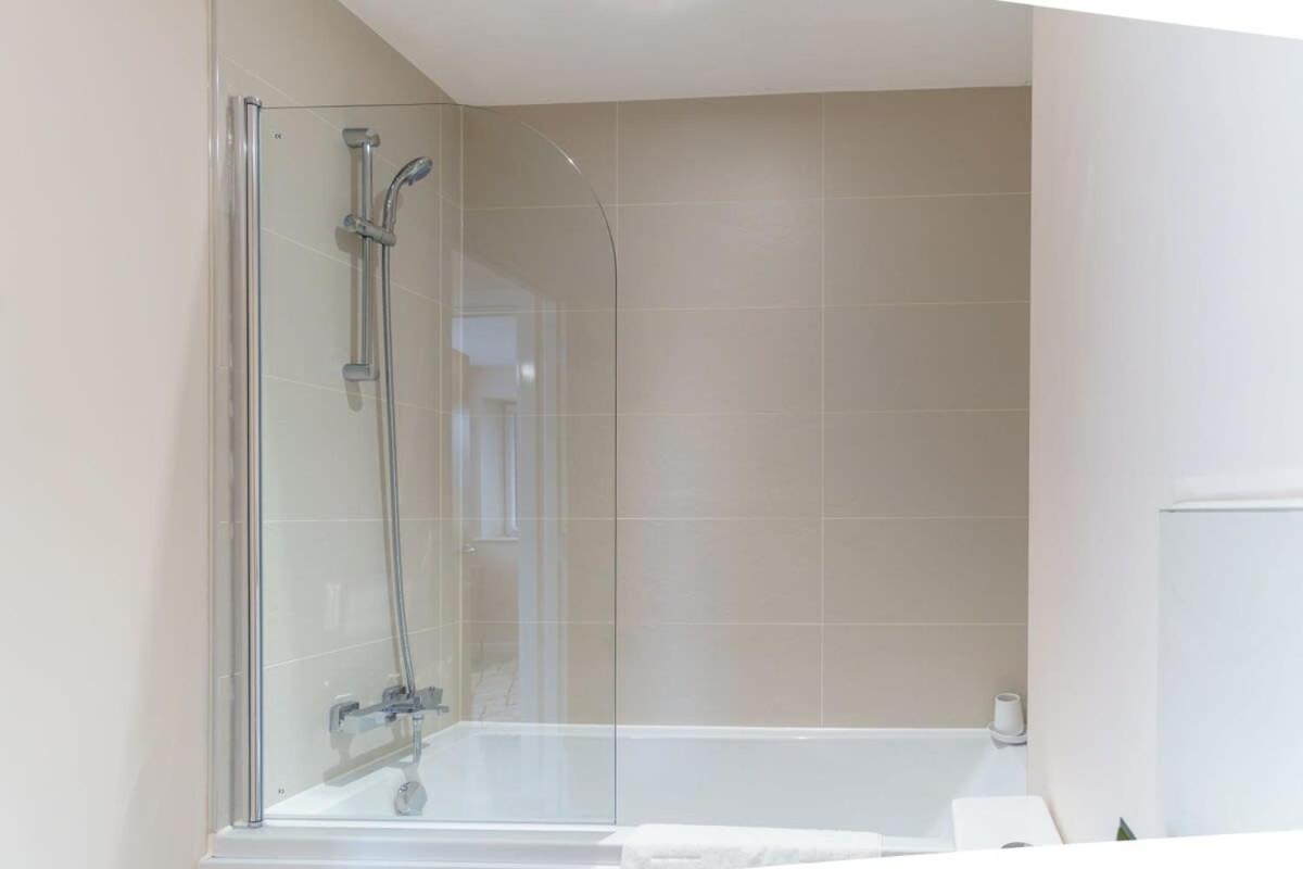 Fantastic 1 Bed Flat - Sleeps 3 Manchester