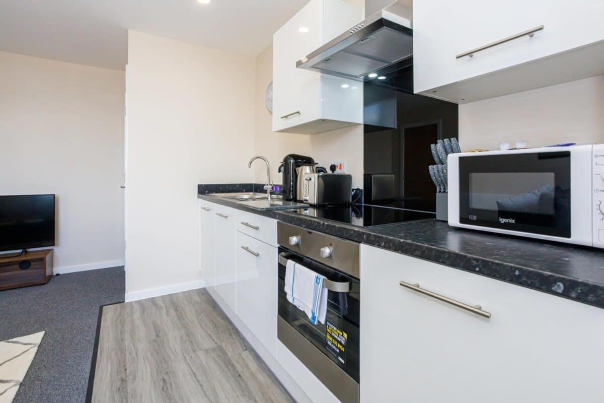Apartment Lovely Modern 1 Bedroom Manchester