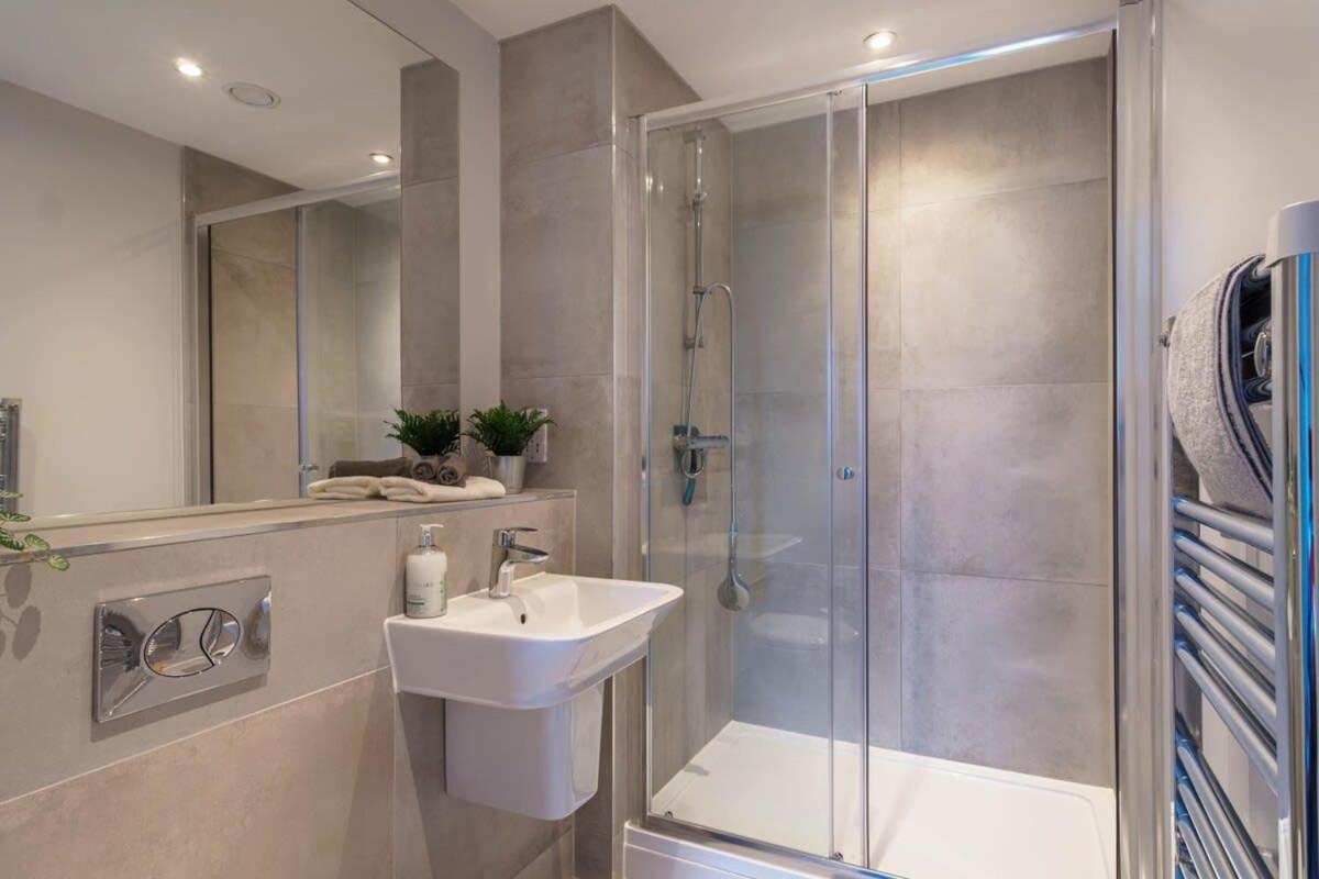 Fantastic 3 Bedroom * Manchester