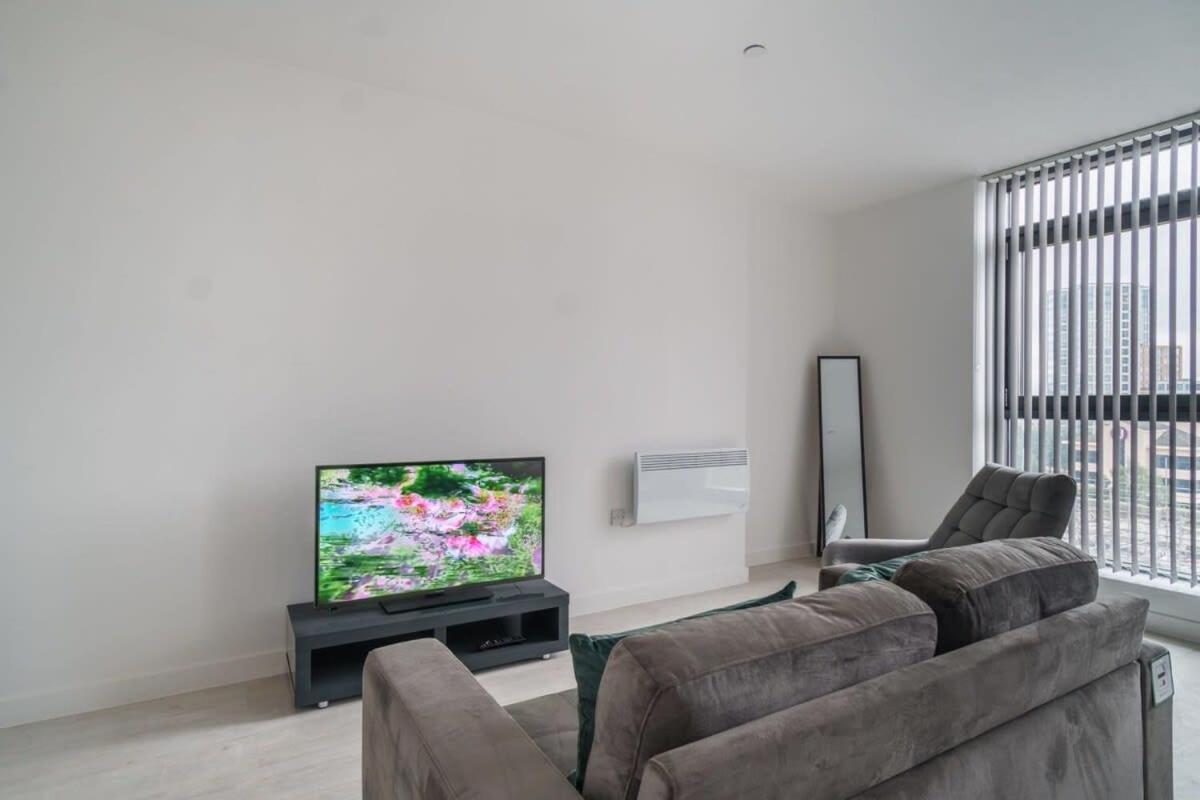 Apartment Modern In Salford Great Views Manchester