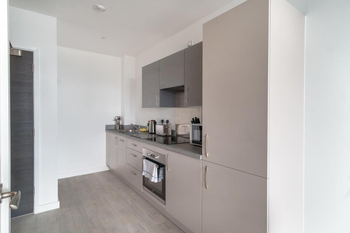 Modern In Salford Great Views Apartment Manchester