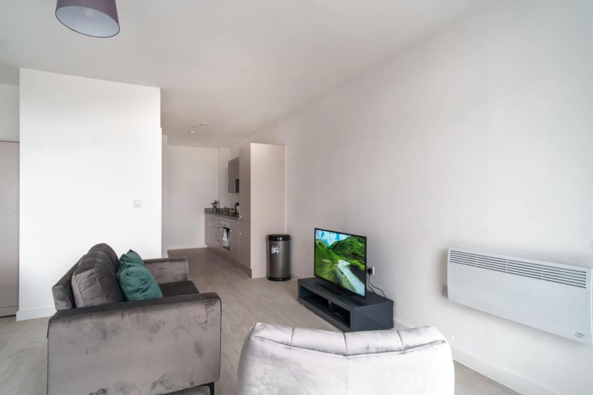 Apartment Modern In Salford Great Views