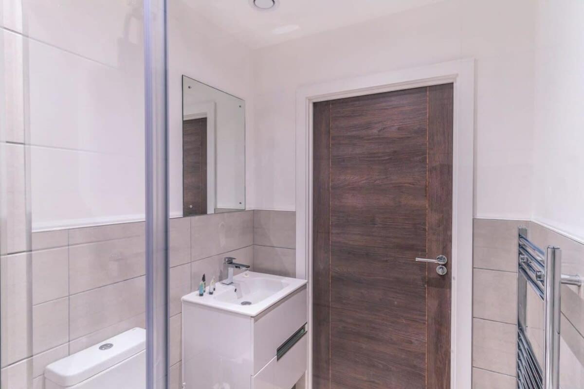 Apartment Zeni, Alexandra Rise Slick 1 Bed *