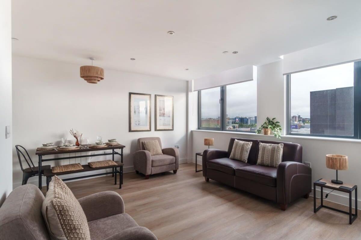 Zeni, Alexandra Rise Fab 1br Flat Apartment Manchester