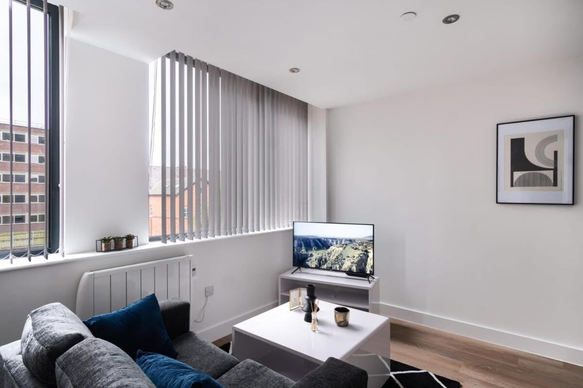 Zeni, Alexandra Rise Smart Appartement
