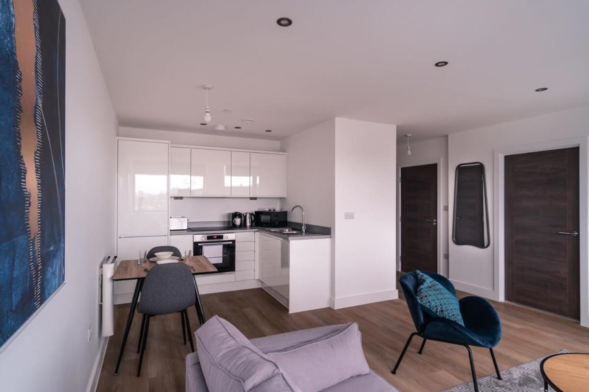 Zeni, Alexandra Rise Cosy 1 Bed Manchester