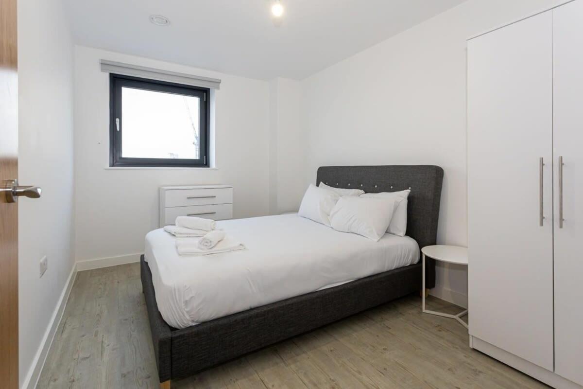 Stunning 2 Bed In Salford Amazing Views Apartment Manchester