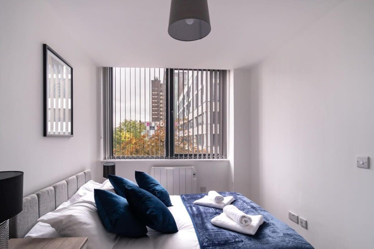 Zeni, Alexandra Rise Chic 1br Flat * Manchester