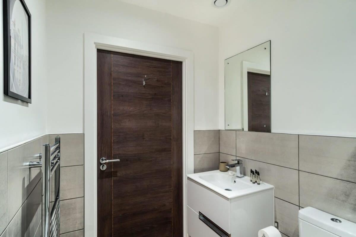 Stayzeni, Alexandra Rise Super 1 Bed Appartement