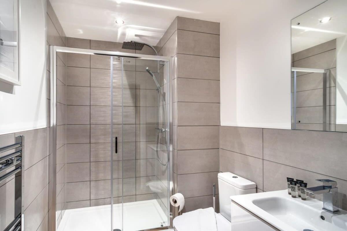 Zeni, Alexandra Rise Smart 1 Bed