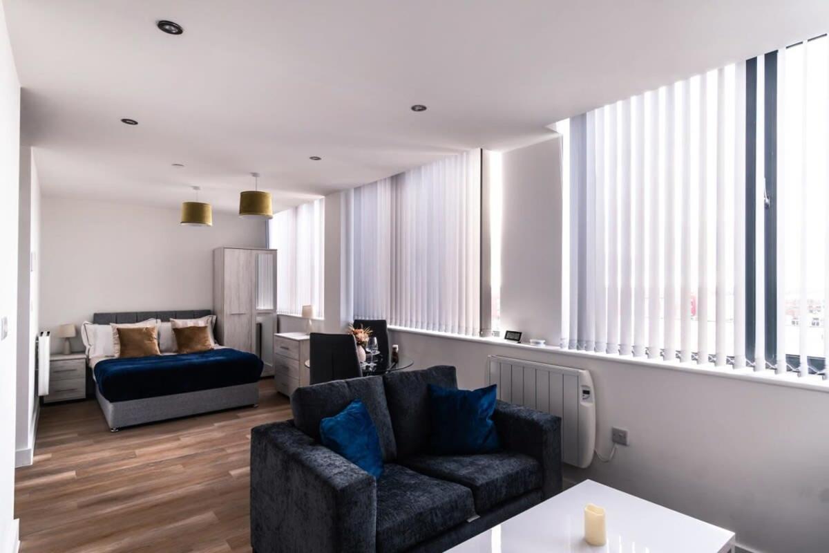 Zeni, Alexandra Rise Flat Apartment *