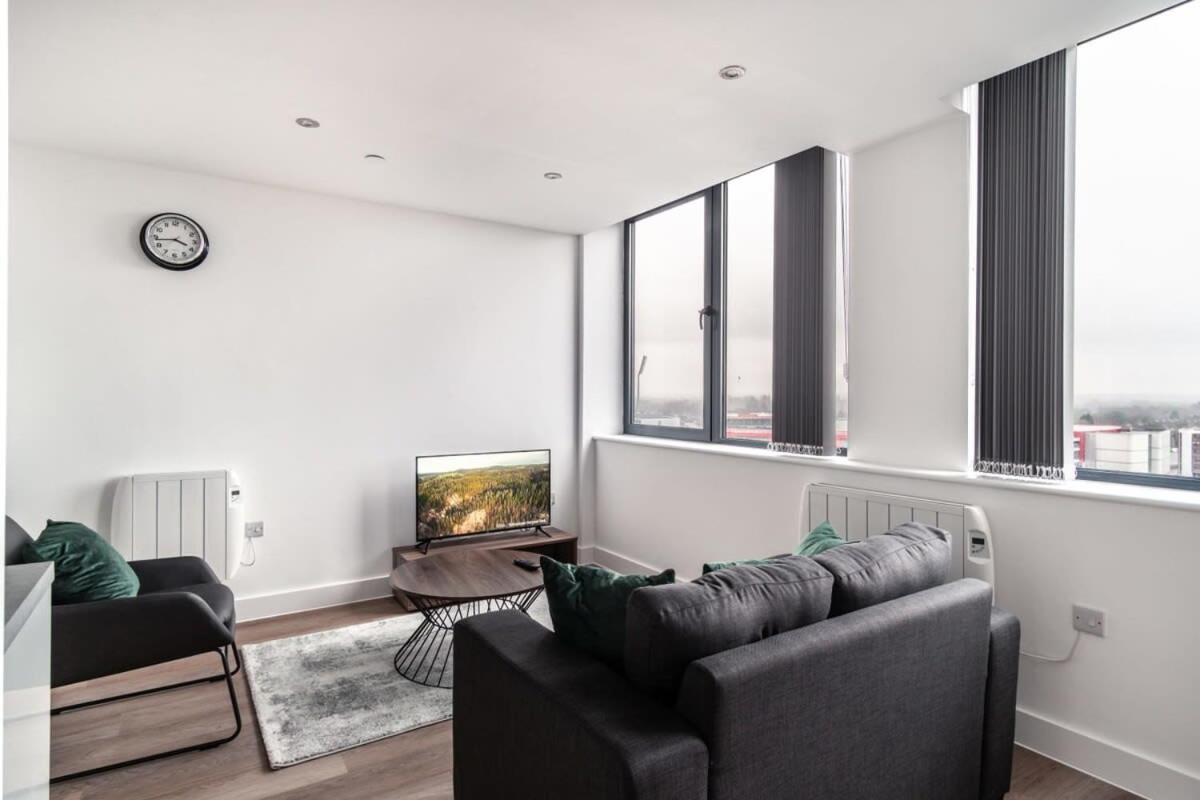 Stayzeni, Alexandra Rise 1 Bed Flat Apartment *
