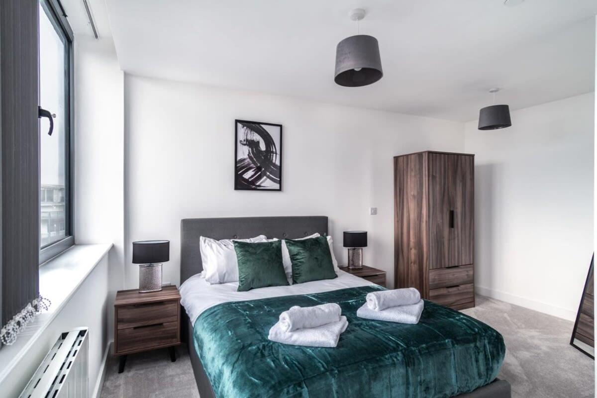 Stayzeni, Alexandra Rise 1 Bed Flat Apartment Manchester