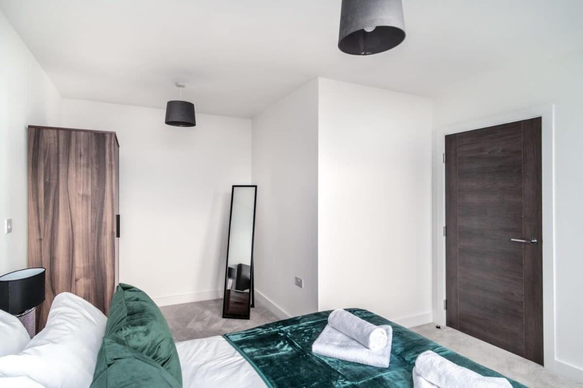 Stayzeni, Alexandra Rise 1 Bed Flat Apartment *