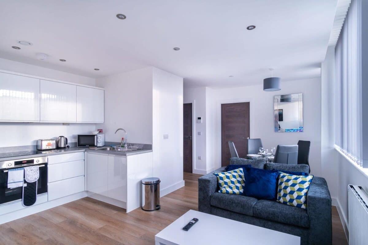 Stayzeni, Alexandra Rise Lovely 1 Bed Appartement Manchester