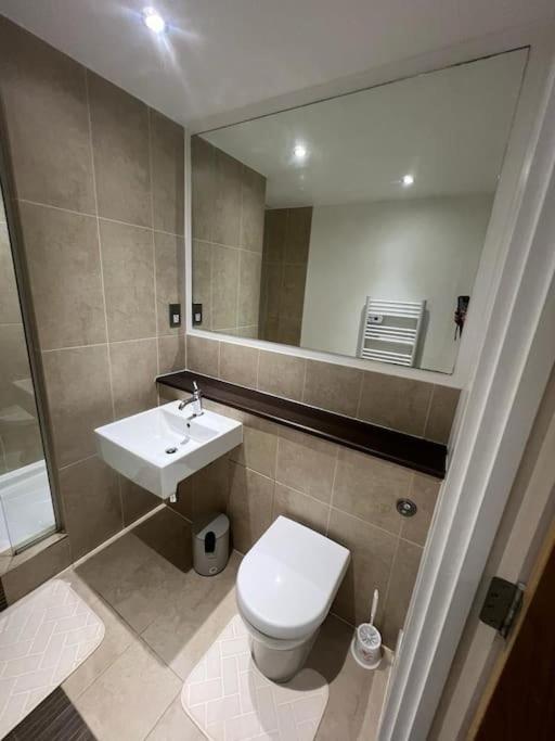 Ao Arena Flat Manchester, With Parking