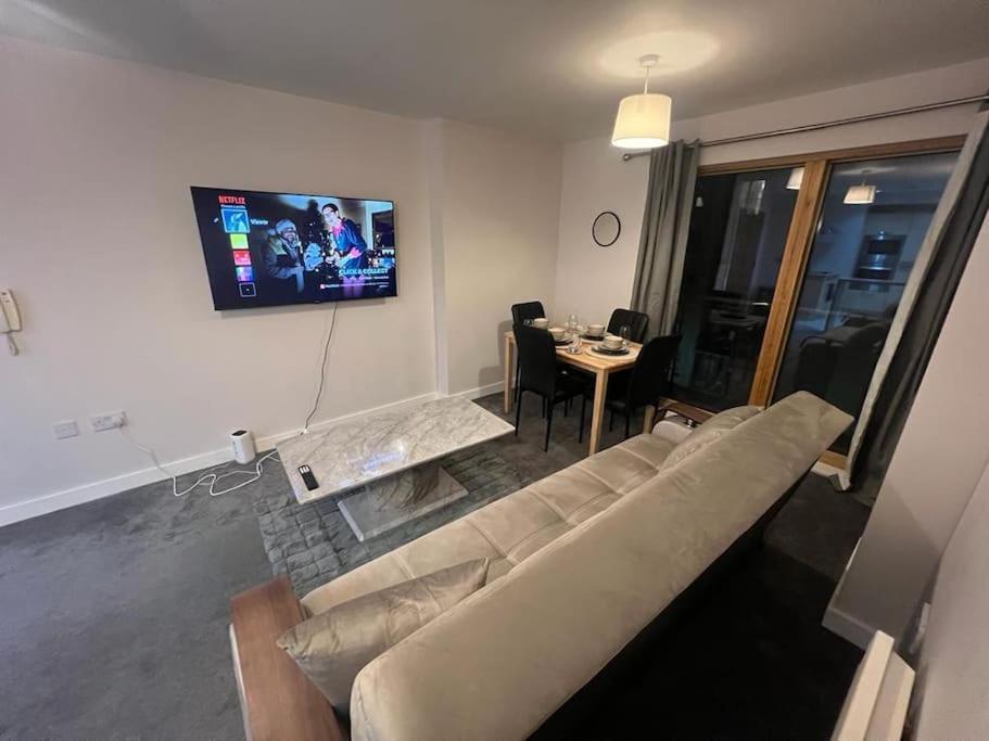 Ao Arena Flat Manchester, With Parking Manchester