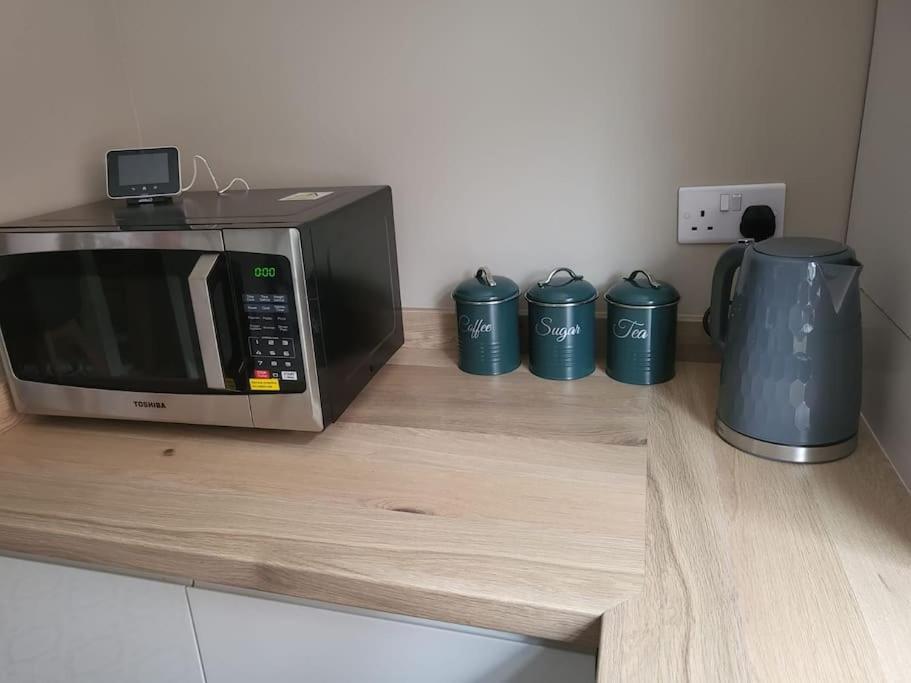 4 Bedroom House, 8 Min To City! Appartement Manchester
