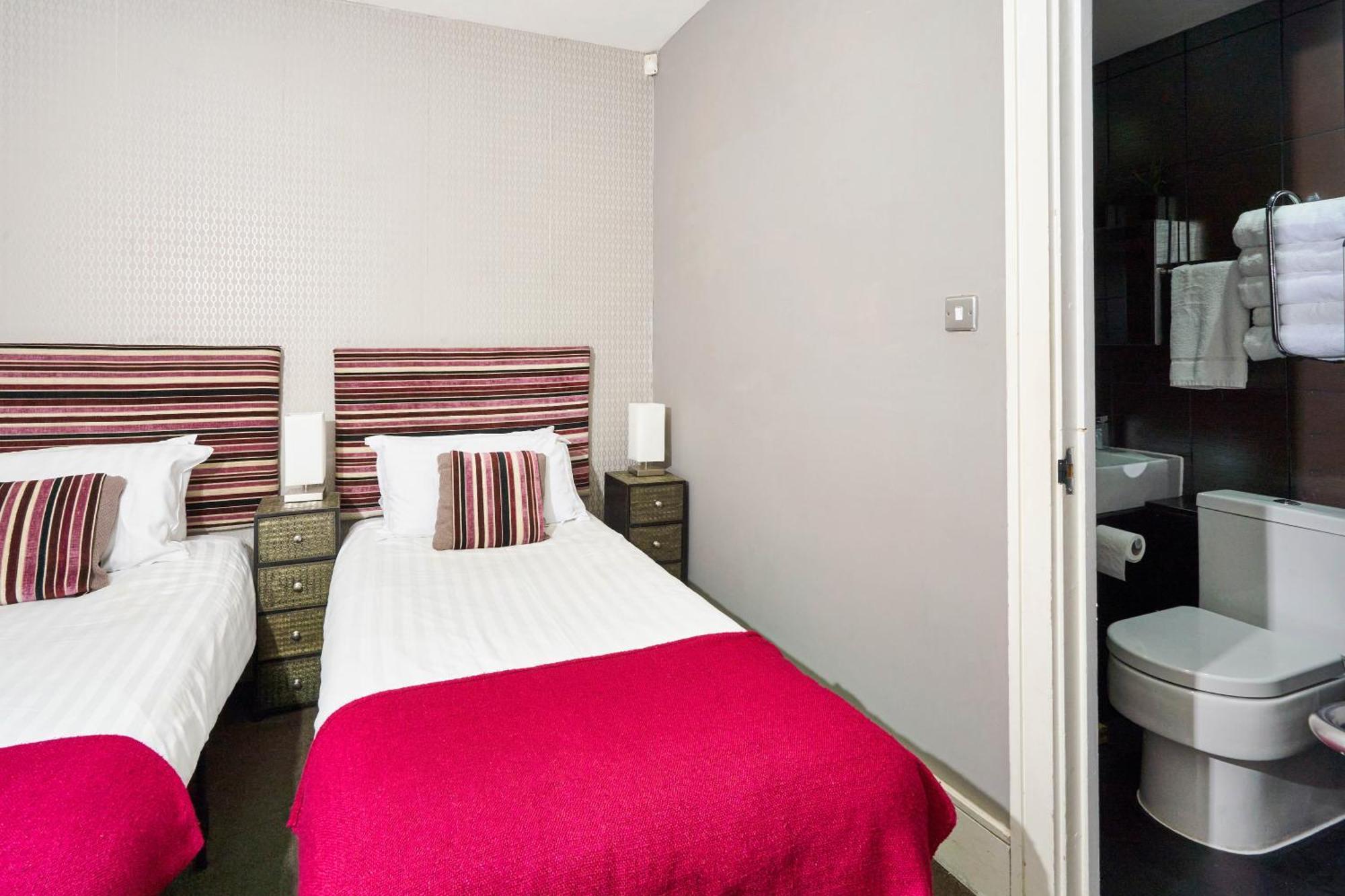 Lushpads Bed & Breakfast Manchester
