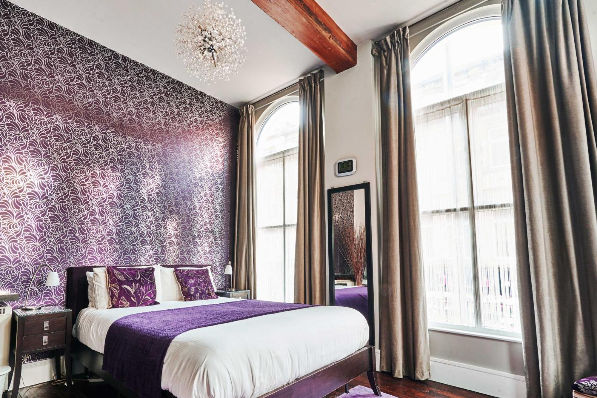 Lushpads Bed & Breakfast