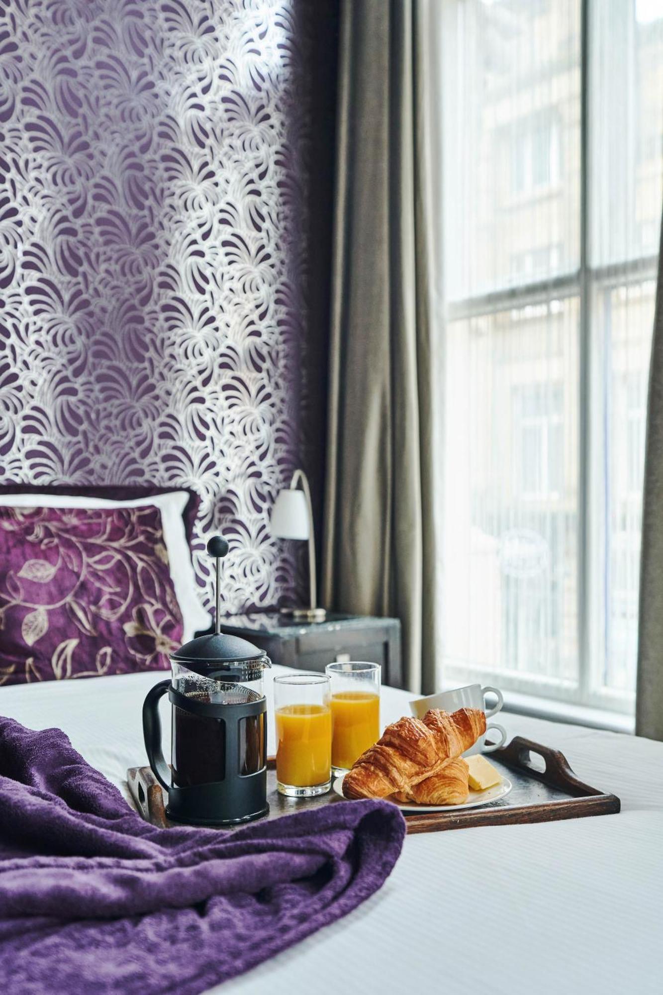 Bed & Breakfast Lushpads 4*