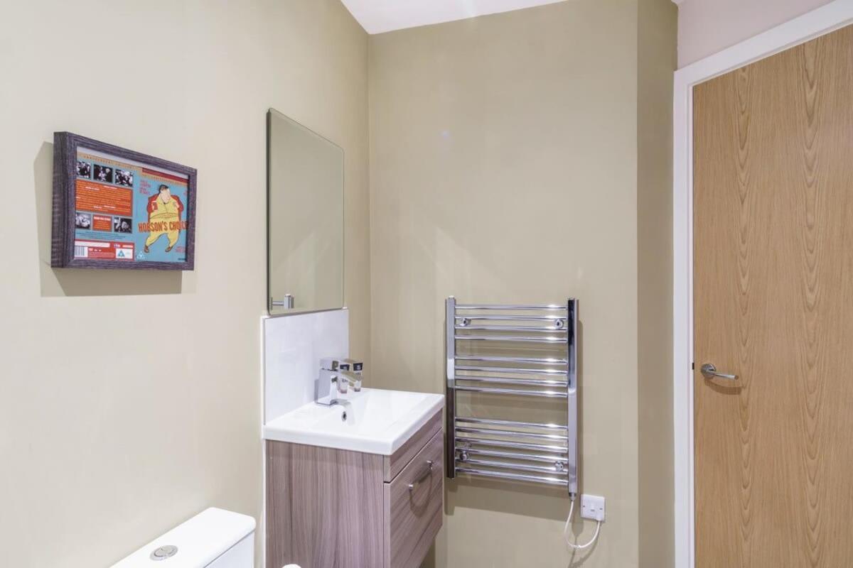 Apartment Fantastic 2 Bedroom Manchester