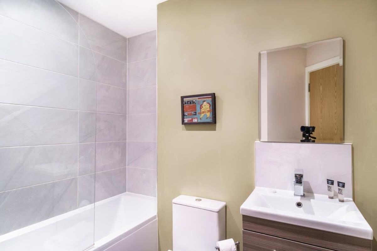 Apartment Fantastic 2 Bedroom Manchester