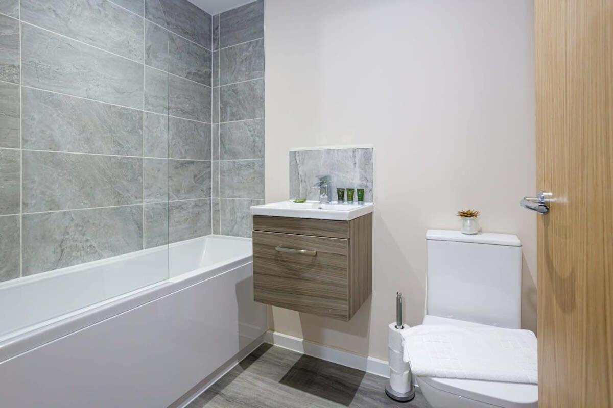Apartment Modern 2 Bedroom Manchester