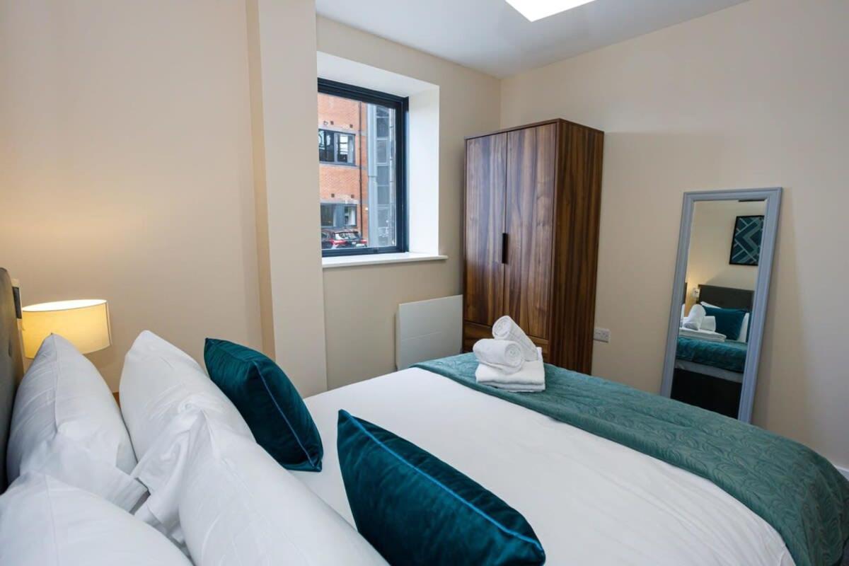 Modern 1 Bedroom Apartment, * Manchester