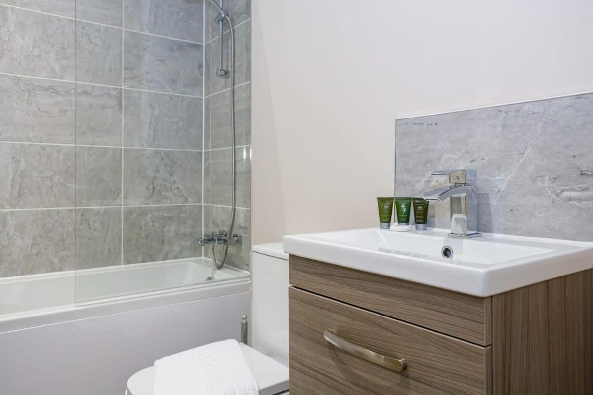 Modern And Stylish 1 Bed Apartment