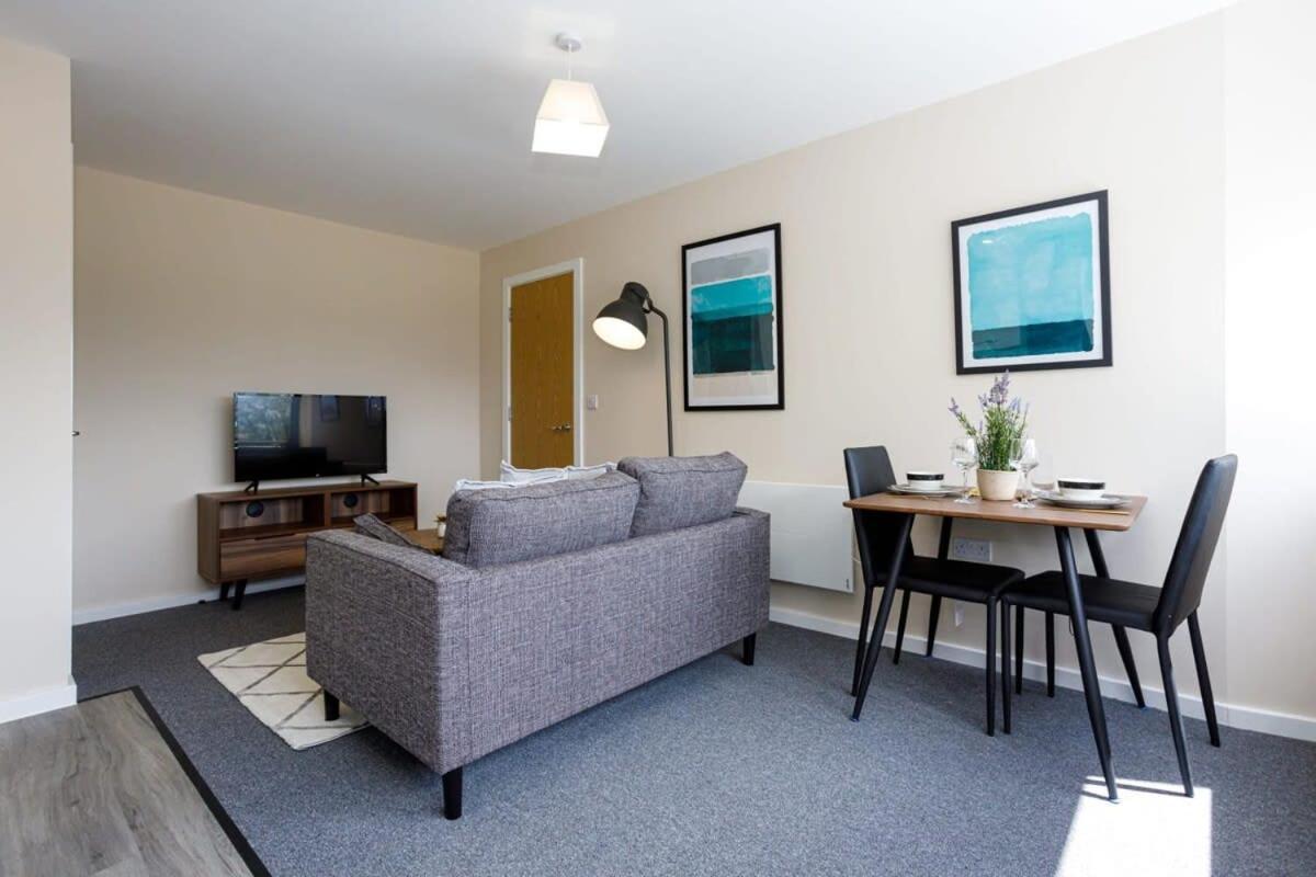 Modern And Stylish 1 Bed Appartement *