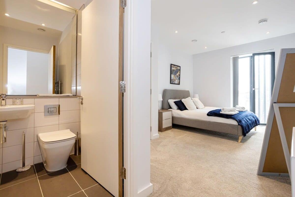 Stunning 2 Bedroom Apartment