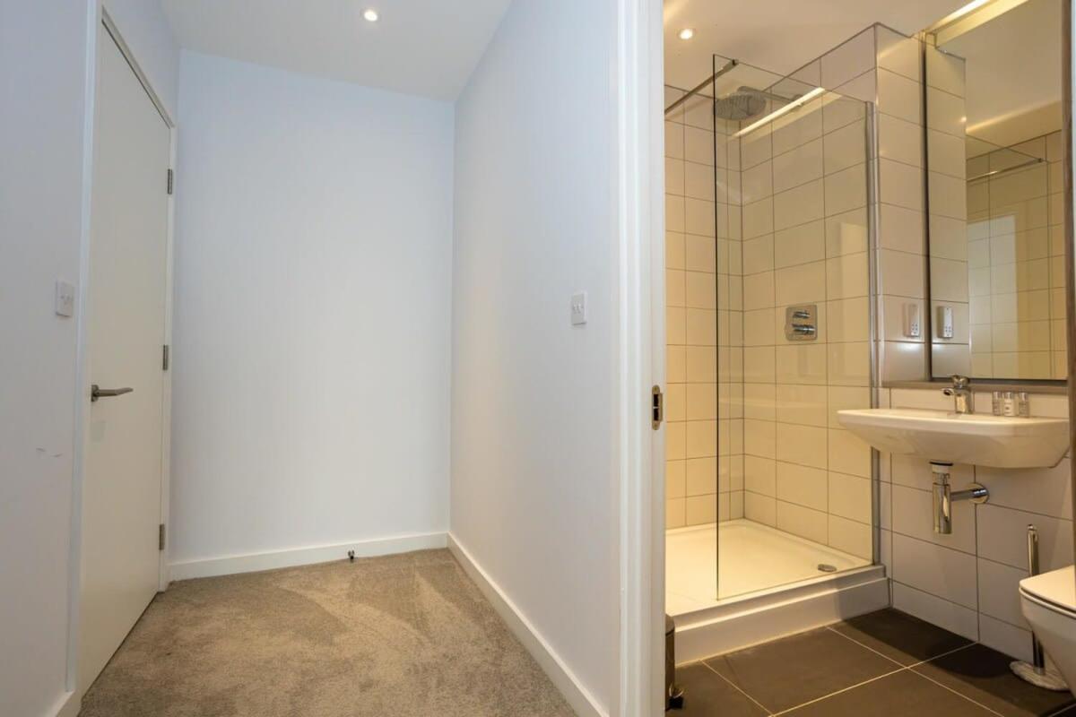 Apartment Stunning 2 Bedroom