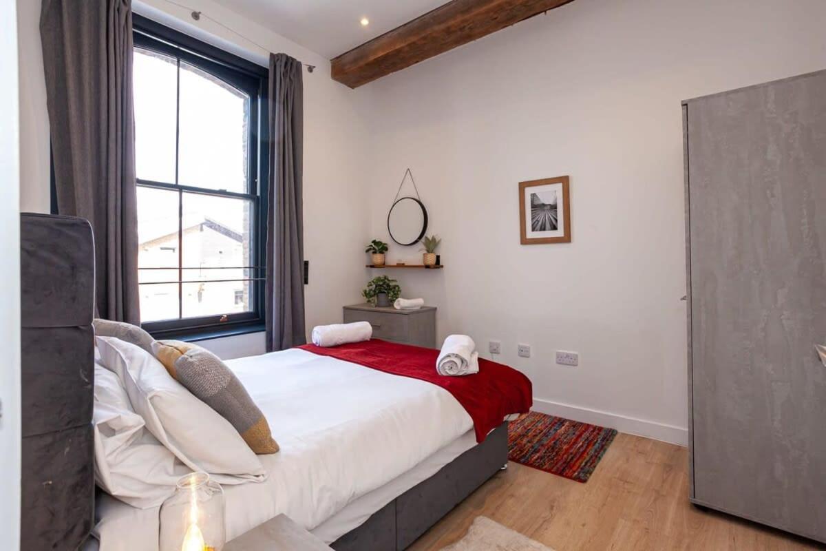 Apartment Superb 2bed 2bath 5min Walk To Victoria Station Manchester