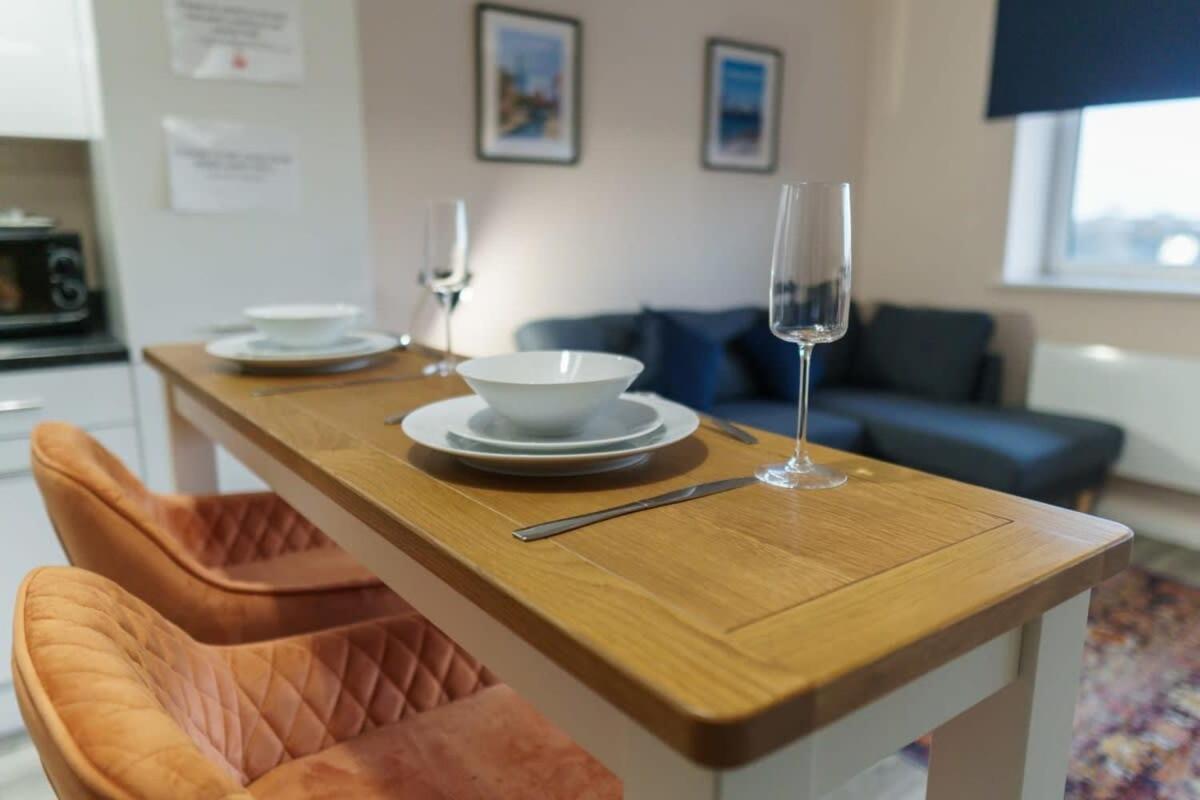 Modern 1 Bedroom In