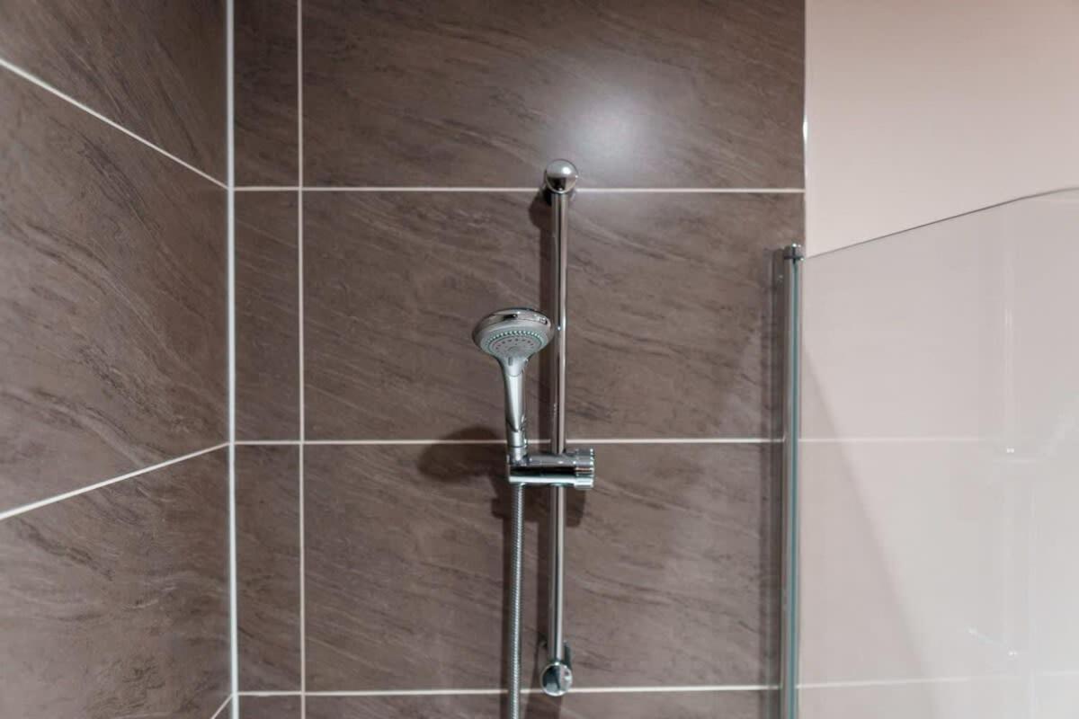 Modern 2 Bed In - Sleeps 4