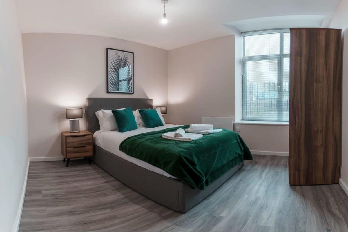 Modern 2 Bed In - Sleeps 4 Manchester