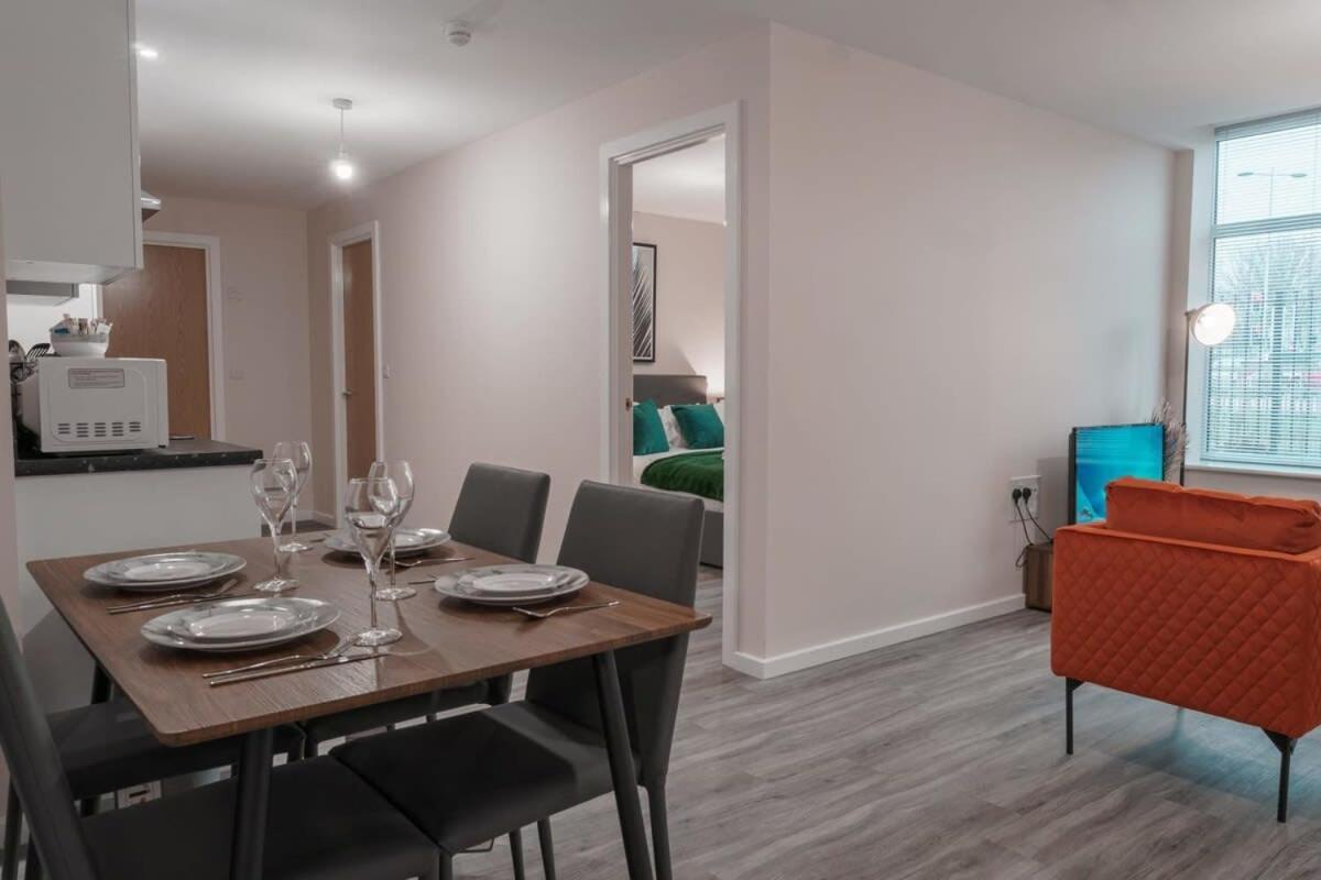Modern 2 Bed In - Sleeps 4 Apartment