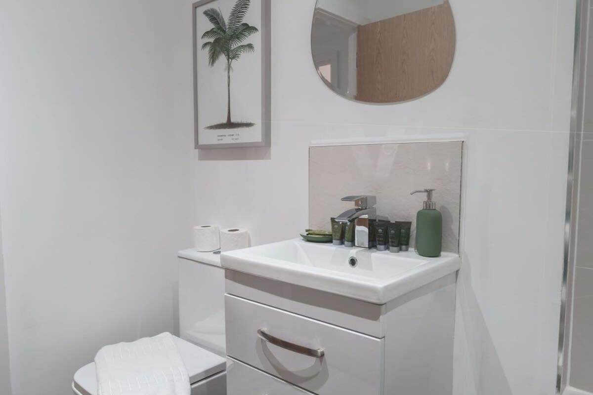Lovely 2 Bed In - Sleeps 4 Apartment