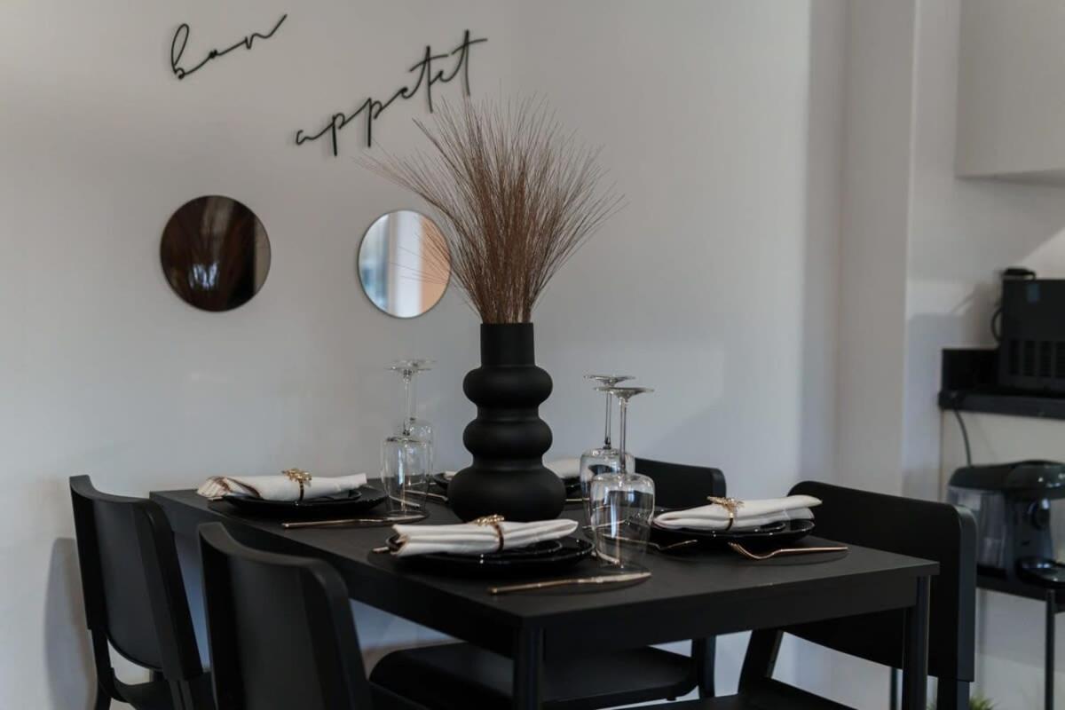 Lovely 2 Bed In - Sleeps 4 Apartment Manchester