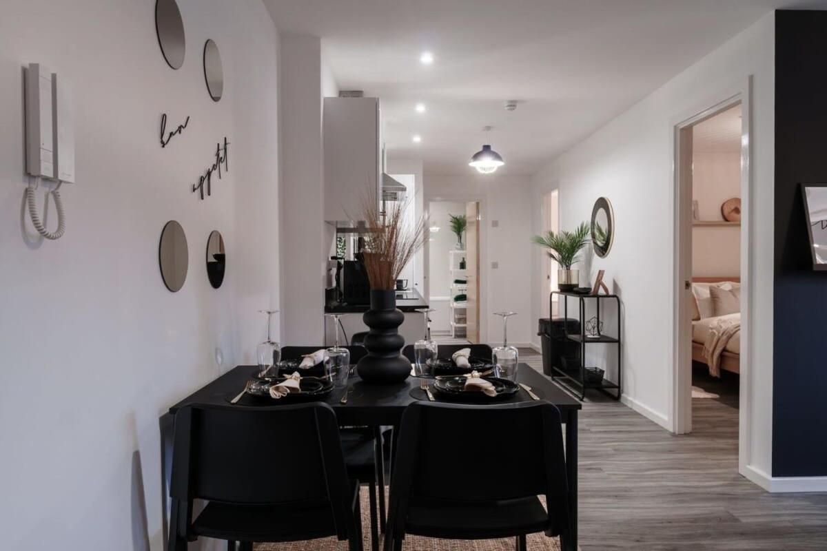 Lovely 2 Bed In - Sleeps 4 Apartment Manchester