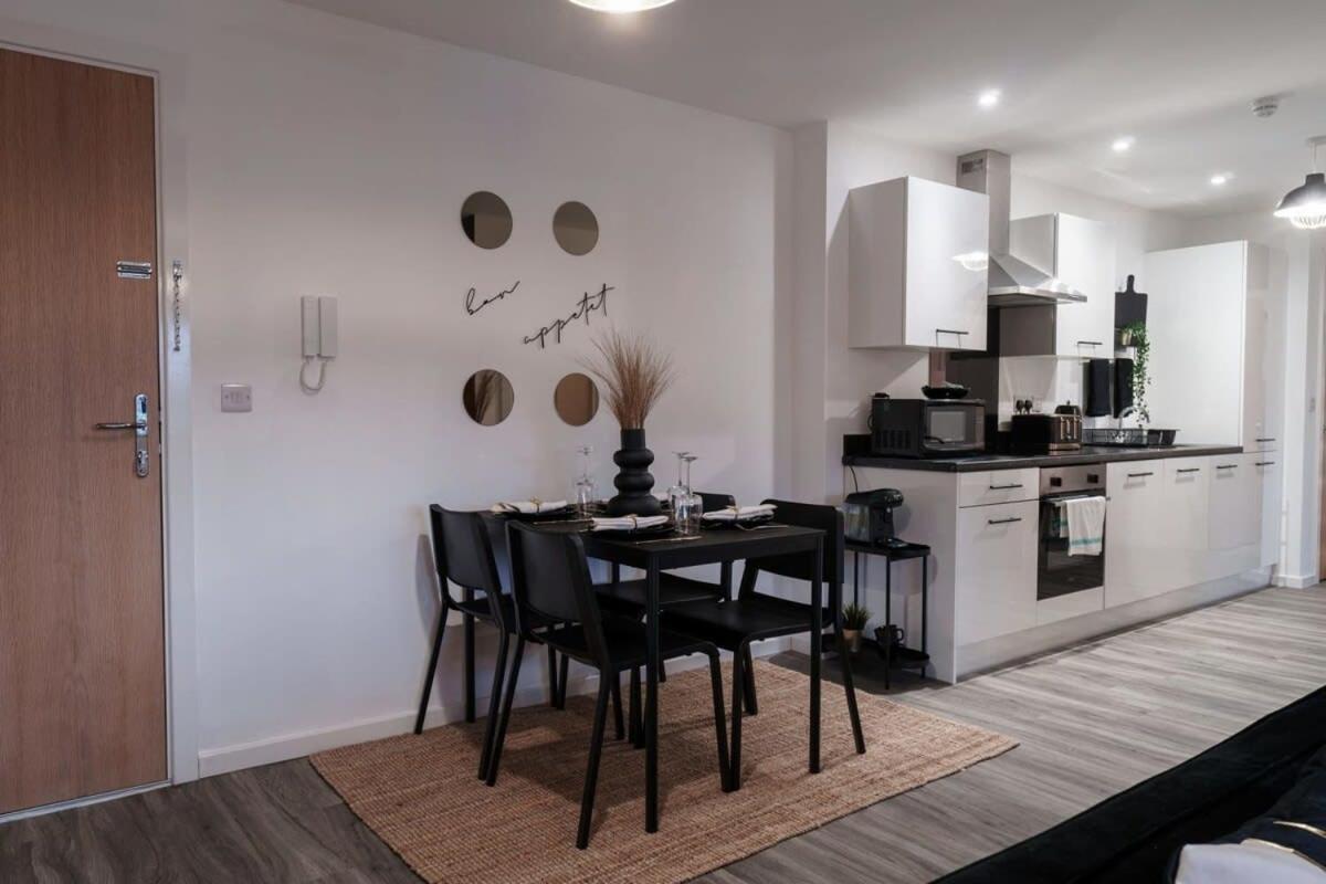 Apartment Lovely 2 Bed In - Sleeps 4