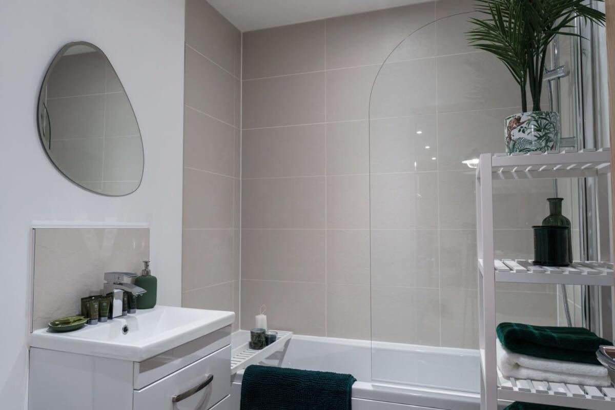 Lovely 2 Bed In - Sleeps 4