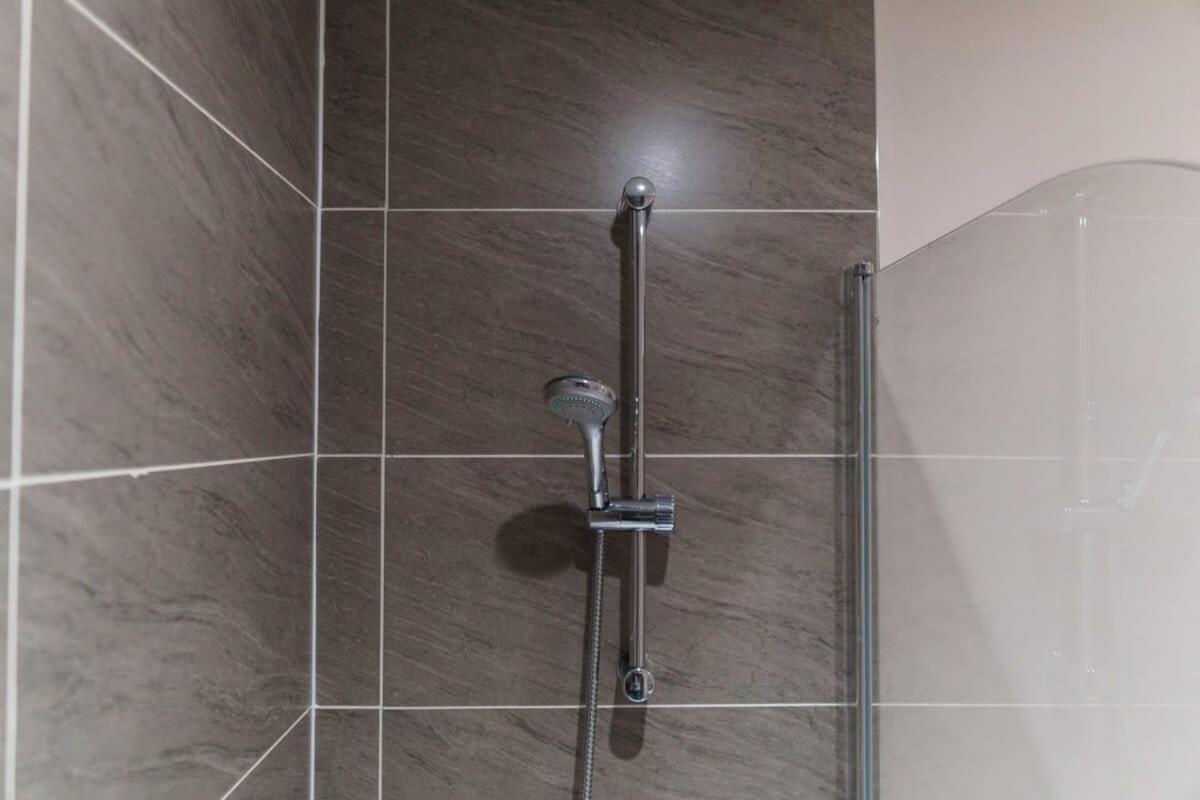 Lovely 1 Bed In - Sleeps 2 Apartment