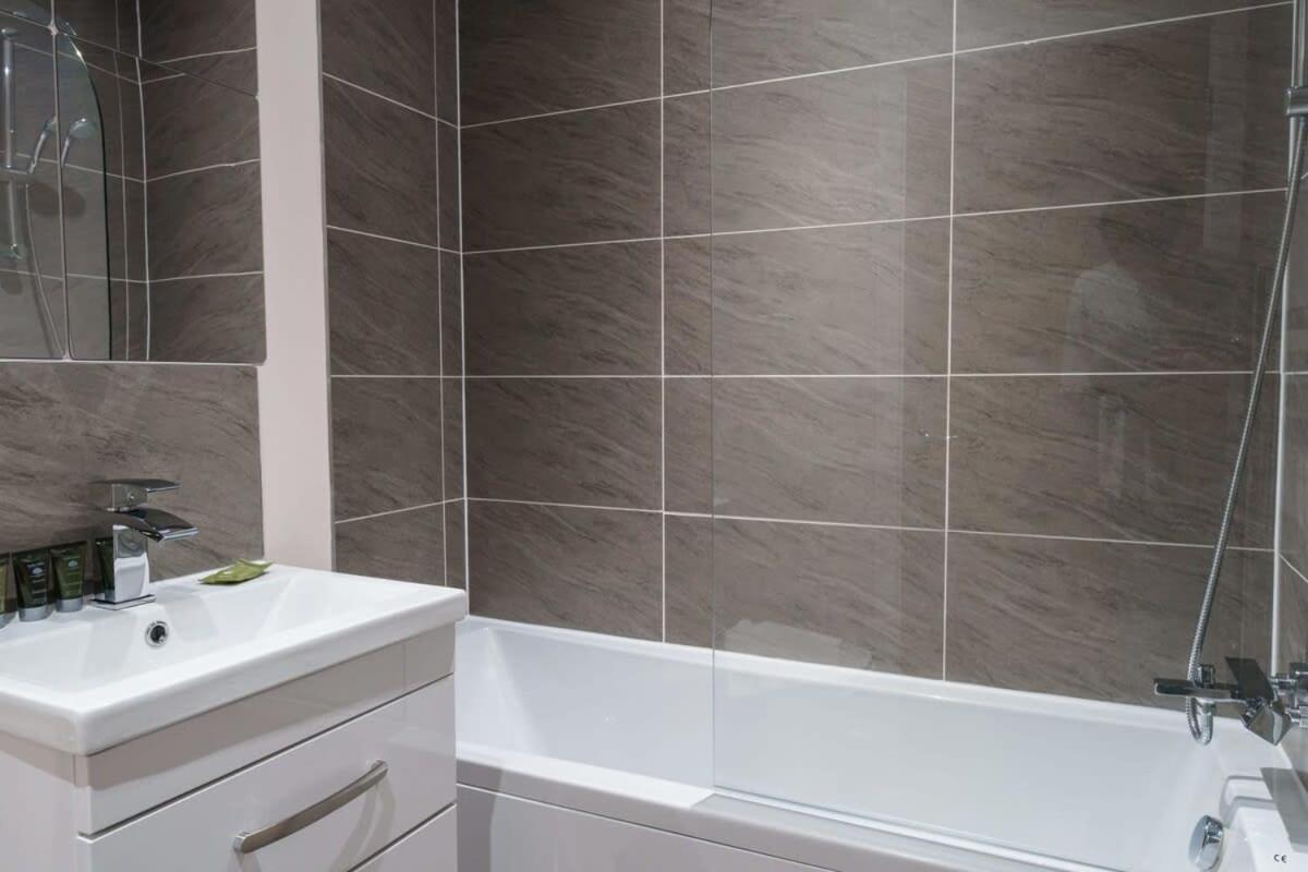 Apartment Lovely 1 Bed In - Sleeps 2 *