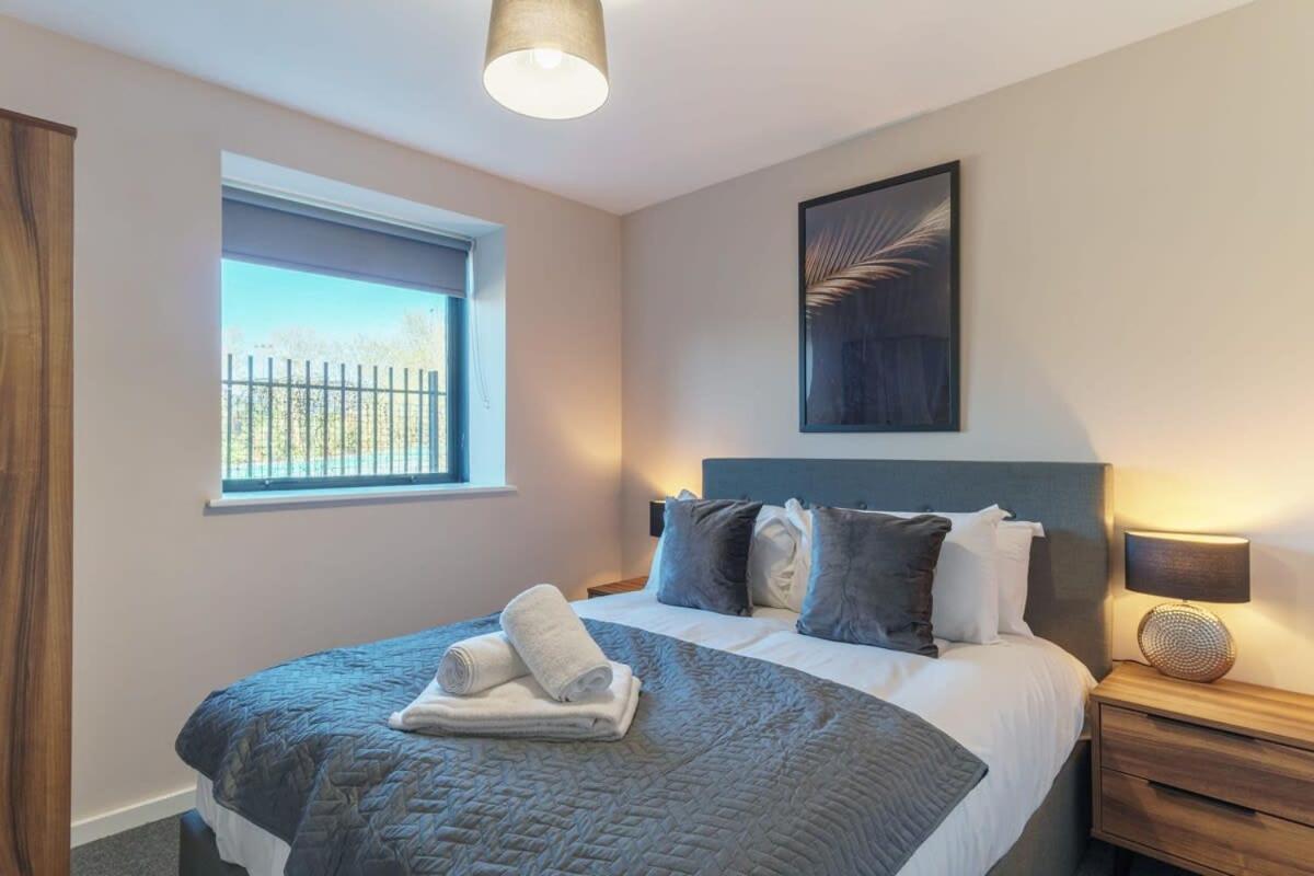 Contemporary 2 Bedroom *