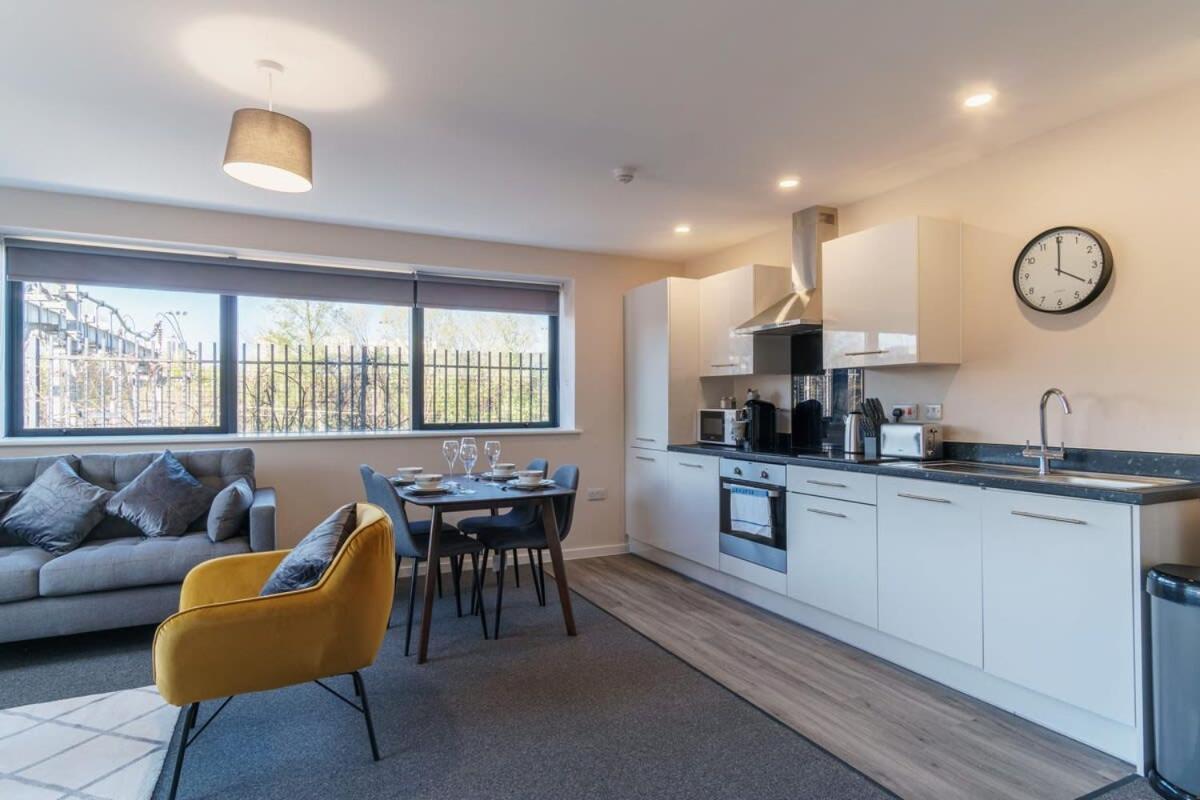 Contemporary 2 Bedroom * Manchester