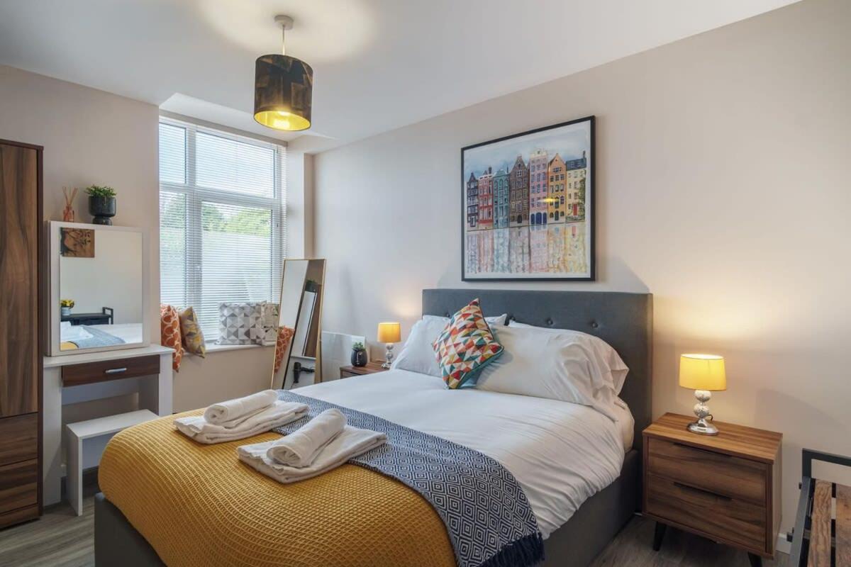 2 Bedroom Modern In Appartement Manchester